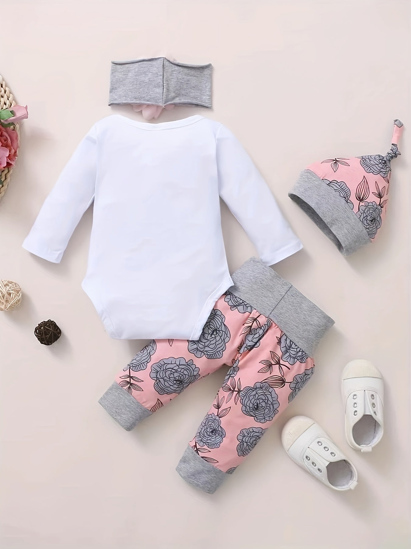 Girls Cute Letter Of Love Print Long Sleeve Bodysuit