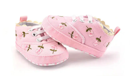 Baby Girl Floral Embroidered Soft Shoes - Baby World